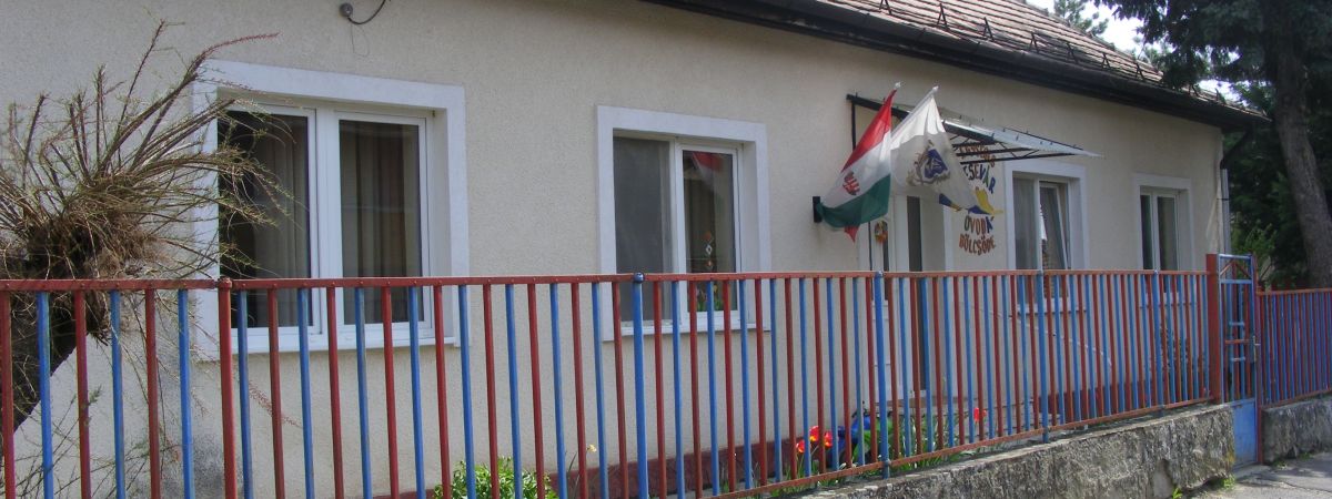 Vácegresi Mesevár Óvoda